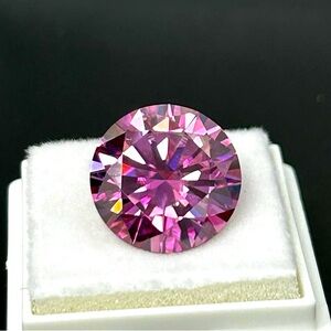 10 carat pink moissanite